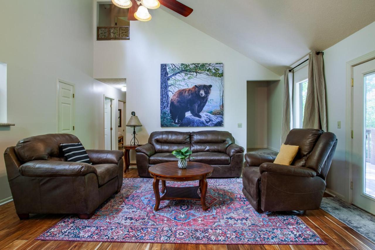 Little Cub Cottage - Mtn Views & Community Pools Gatlinburg Exterior photo